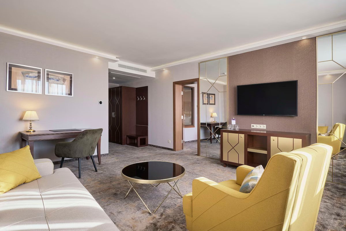 Imperial Plovdiv Hotel-Suite.jpg
