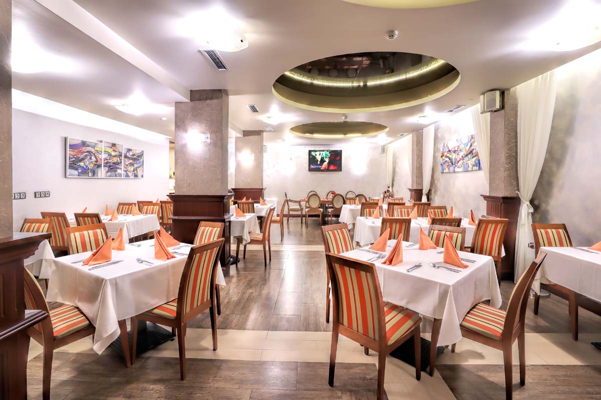Hotel Budapest-Restoran.jpg