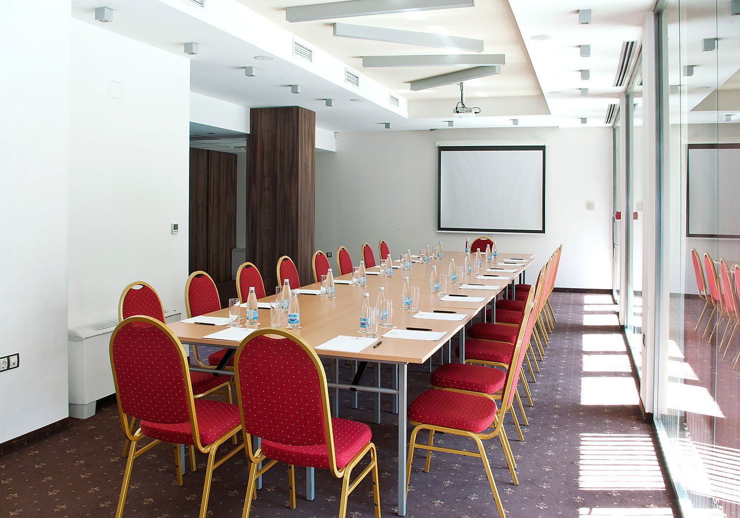 Hotel Budapest-Sala za sastanke.jpg