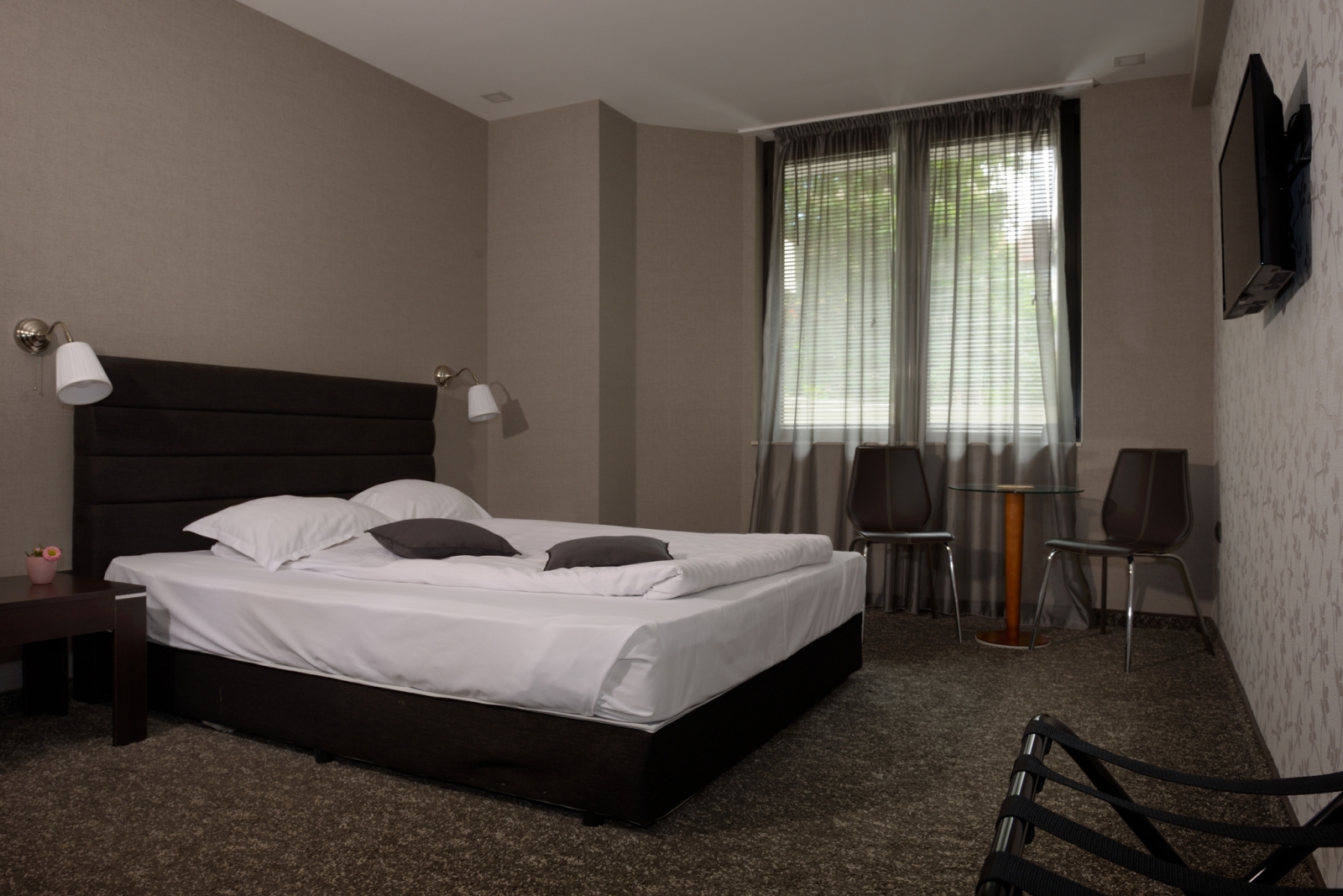 Hotel St George-Standardna soba prizemlje.jpg