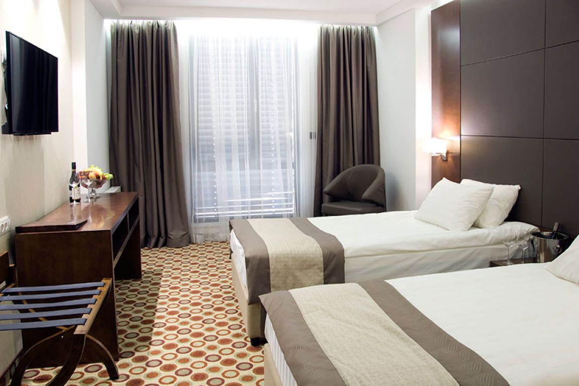 Central Hotel Sofia-Deluxe soba.jpg