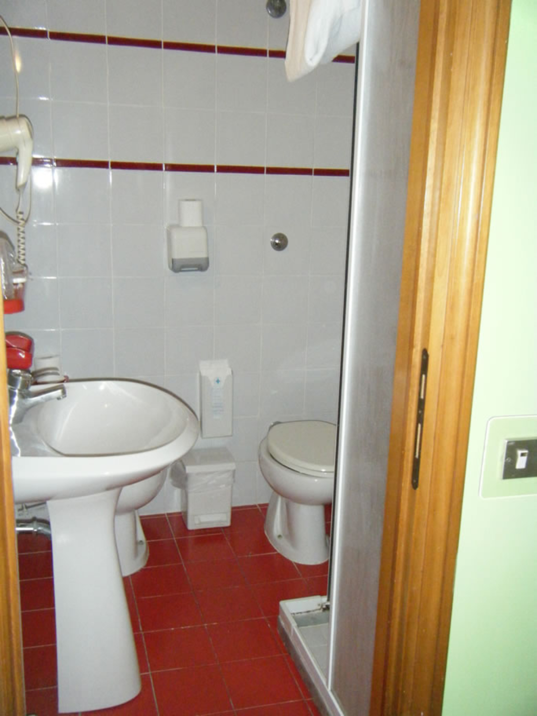 Hotel Lombardia kupatilo.jpg