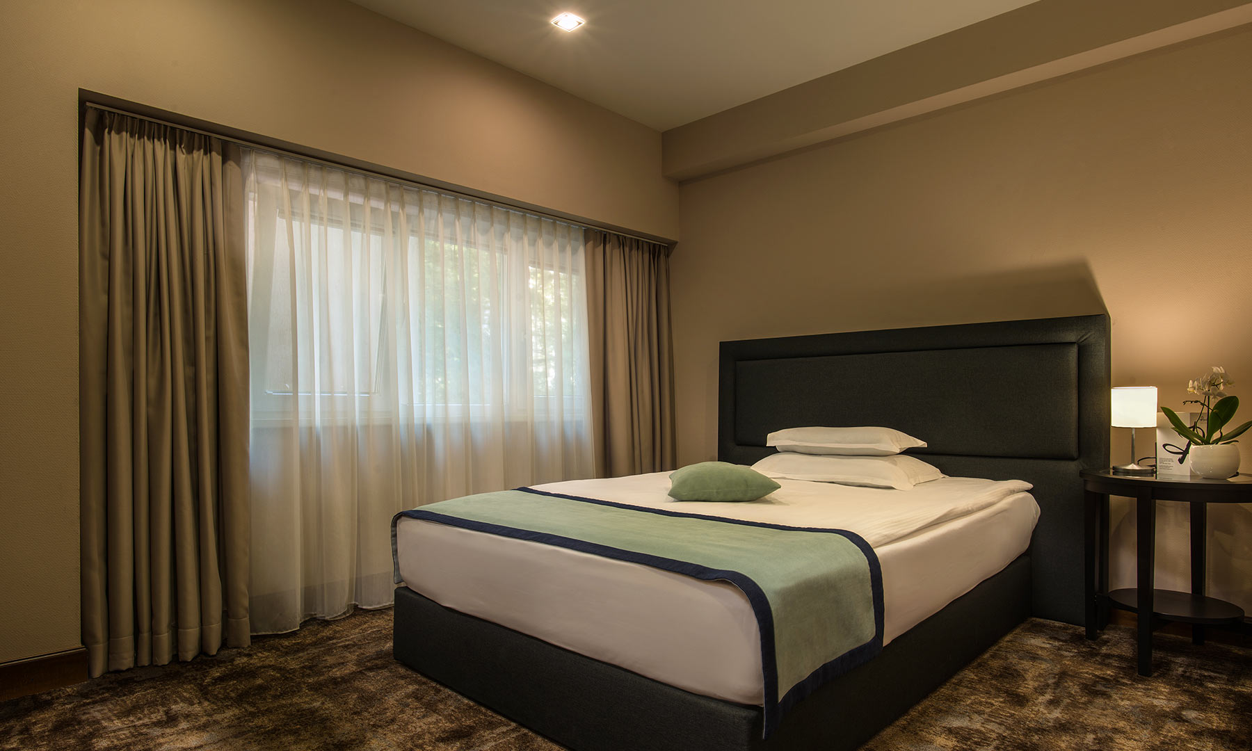 Hotel Rosslyn Thracia-Economy soba.jpg