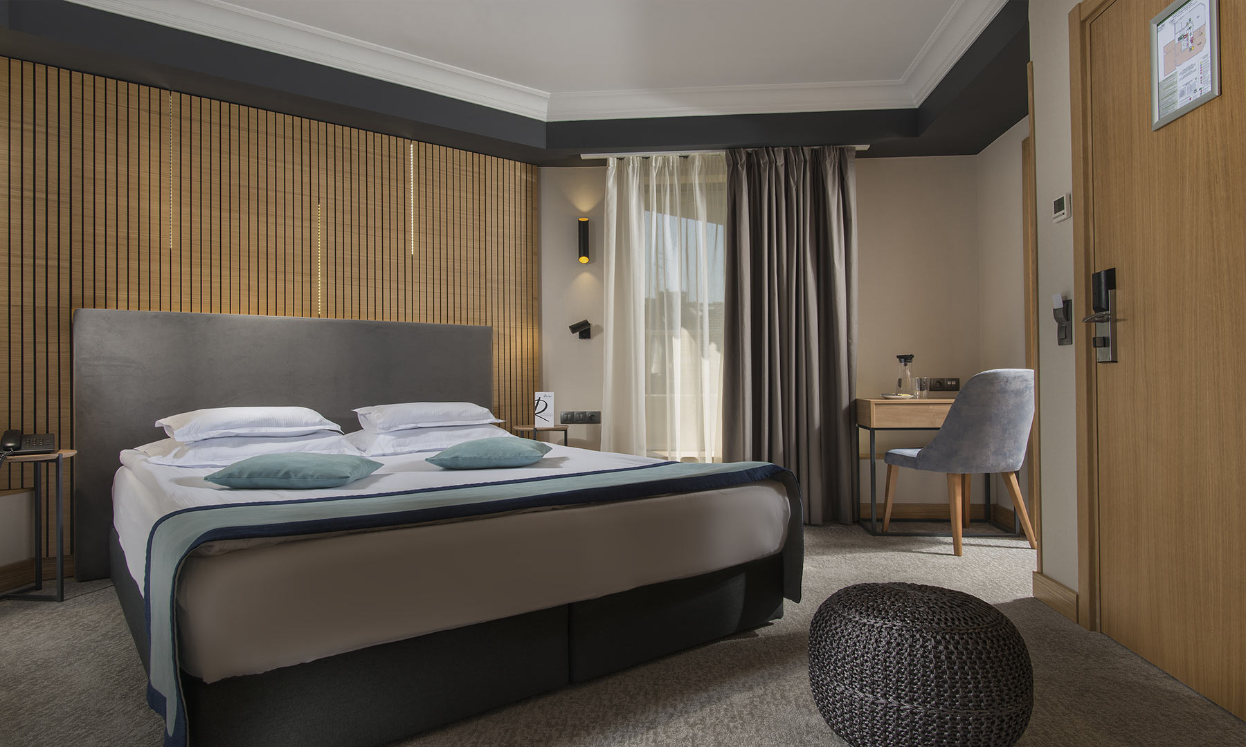 Hotel Rosslyn Thracia-Terrace Studio.jpg