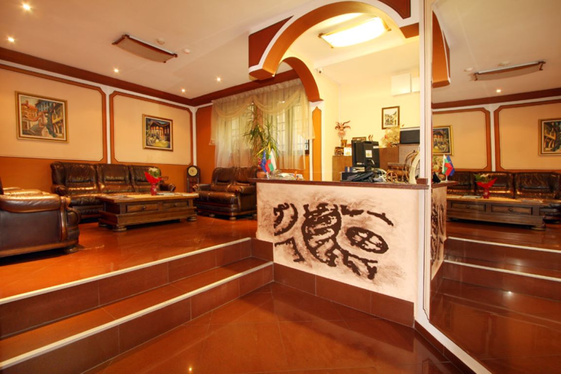 Alafrangite Hotel-Enterijer hotela.jpg