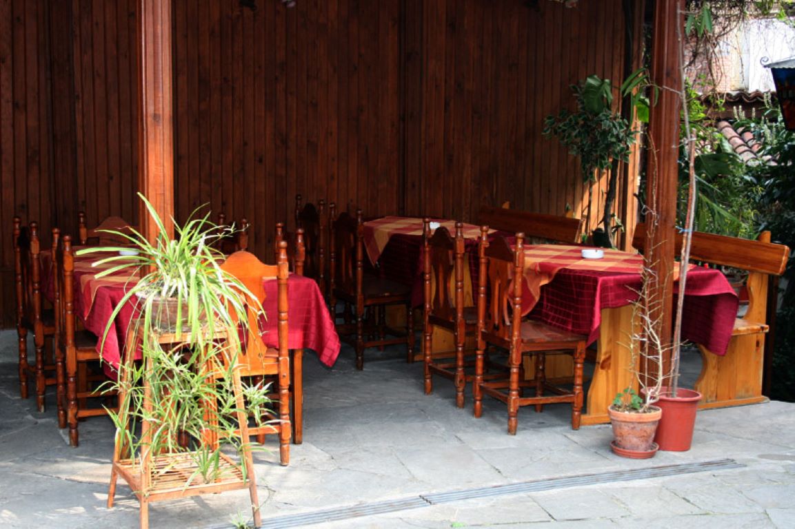 Alafrangite Hotel-Restoraran.jpg