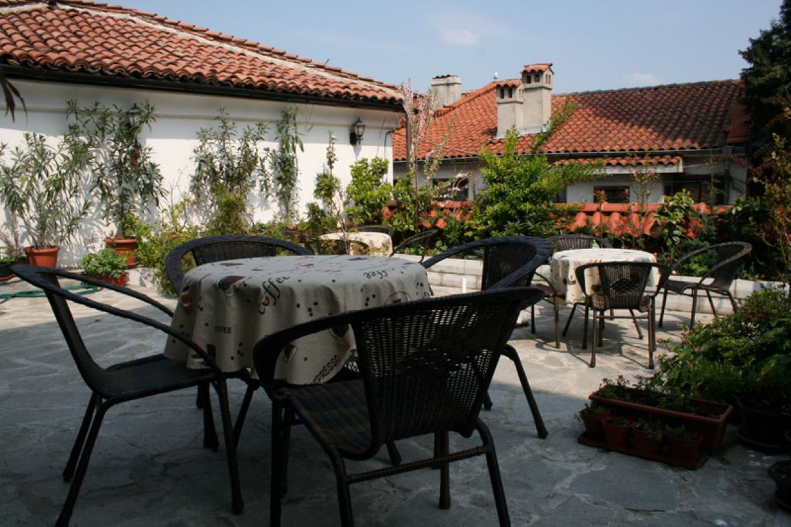 Hotel Alafrangite-Terasa.jpg