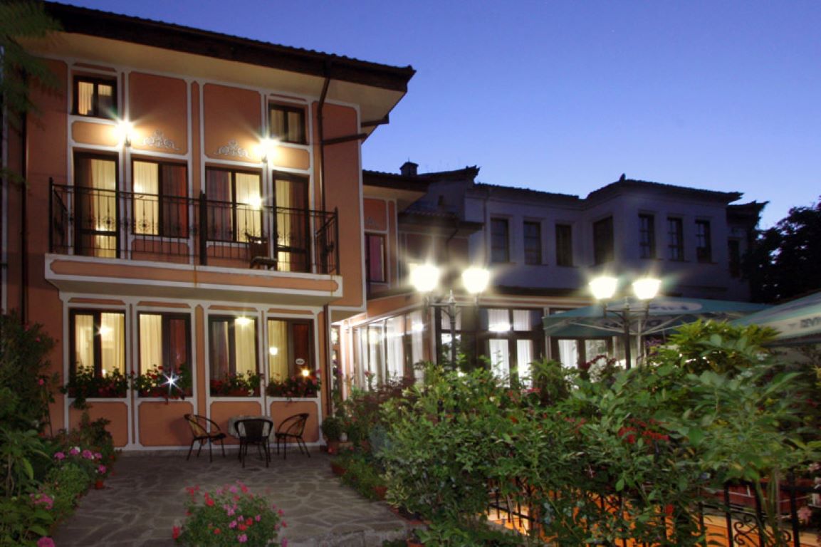 Hotel Alafrangite-Zgrada hotela.jpg