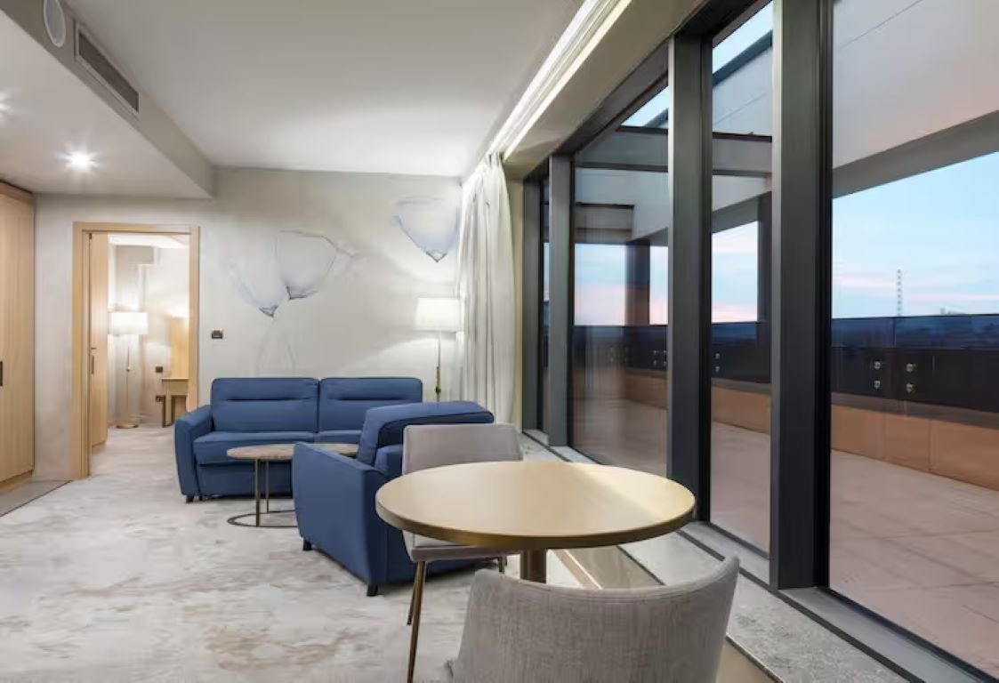 Doubletree by Hilton Plovdiv Centre-Jednosoban suite.jpg
