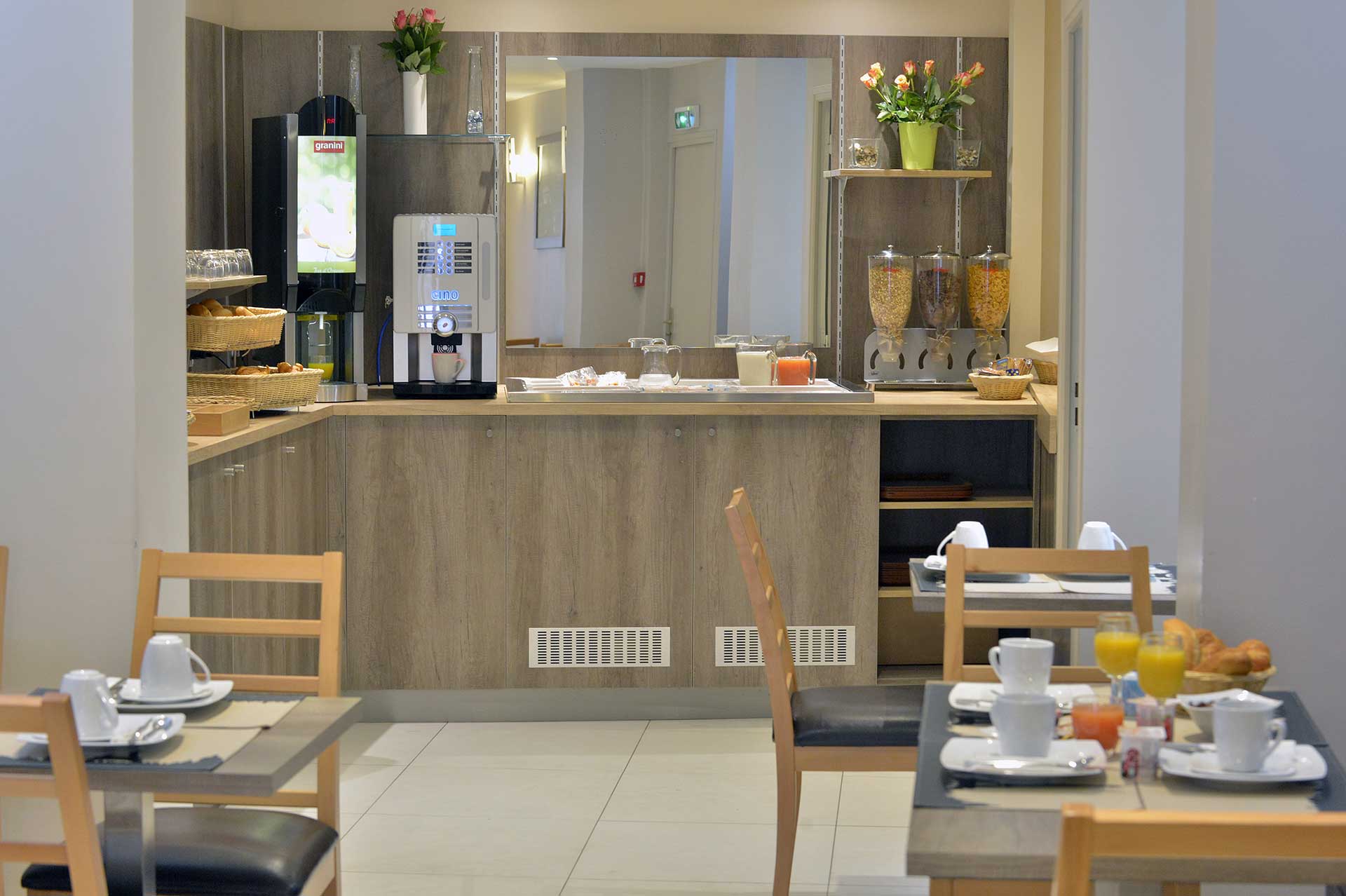 Hotel du Chemin Vert Paris-Dorucak.jpg