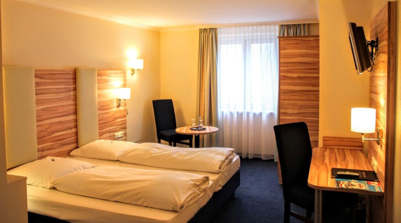 Daniel Hotel-Comfort soba.jpg