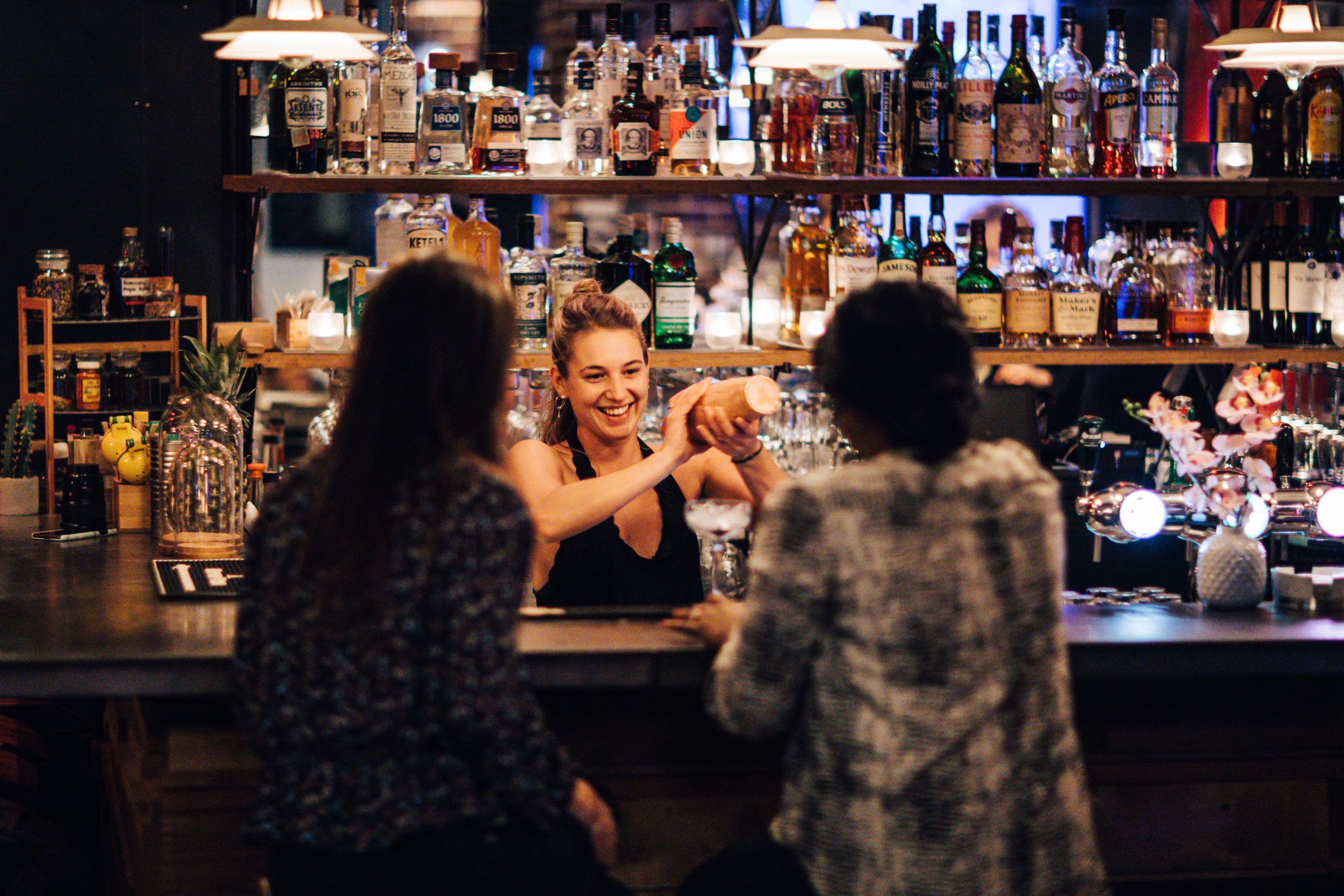 Hotel Not Hotel Amsterdam-Bar.jpg