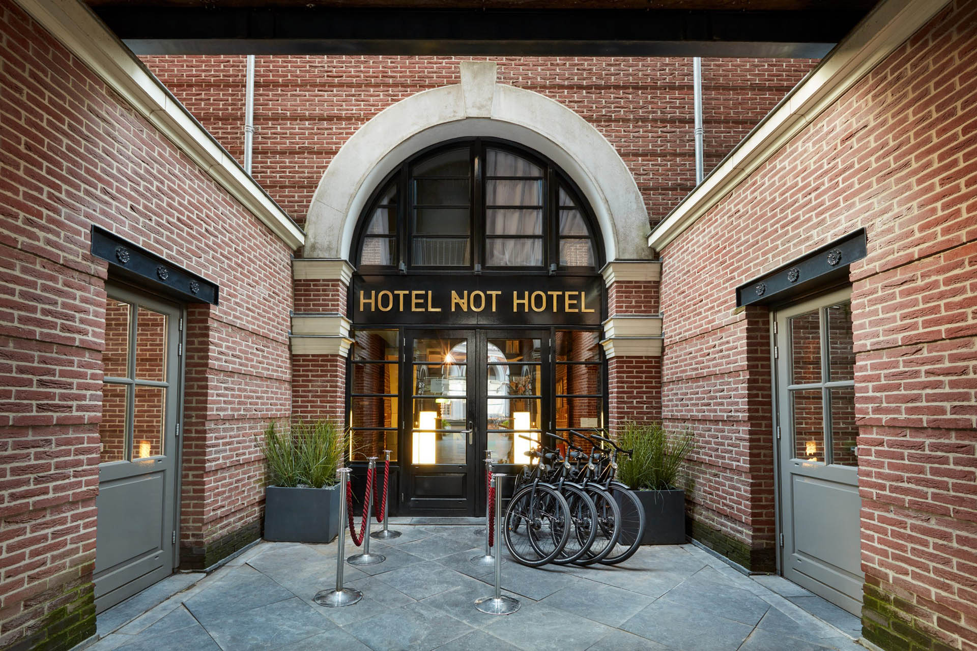 Hotel Not Hotel Amsterdam-Hotel spolja.jpg
