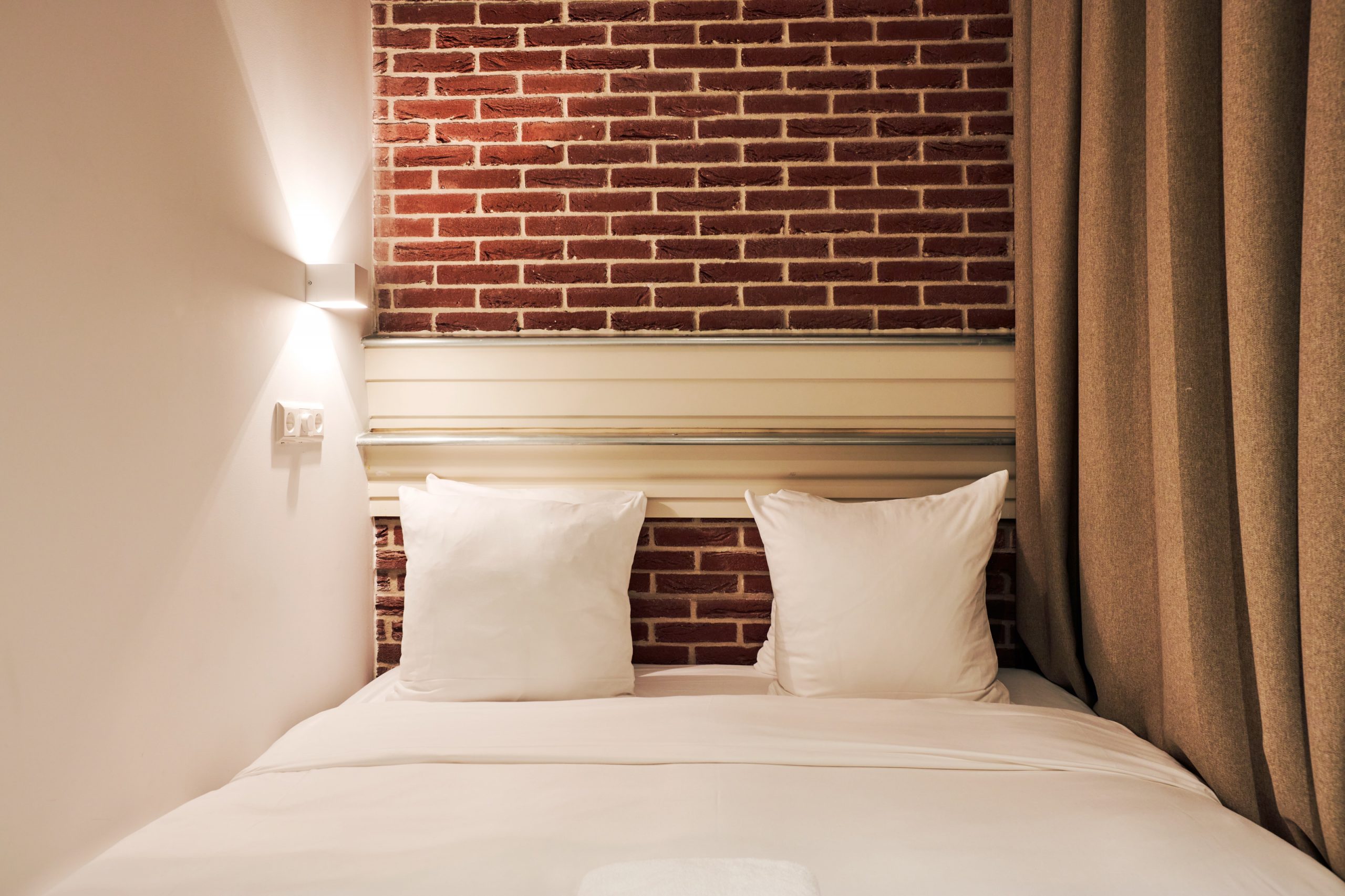 Hotel Not Hotel Amsterdam-The Sun soba.jpg