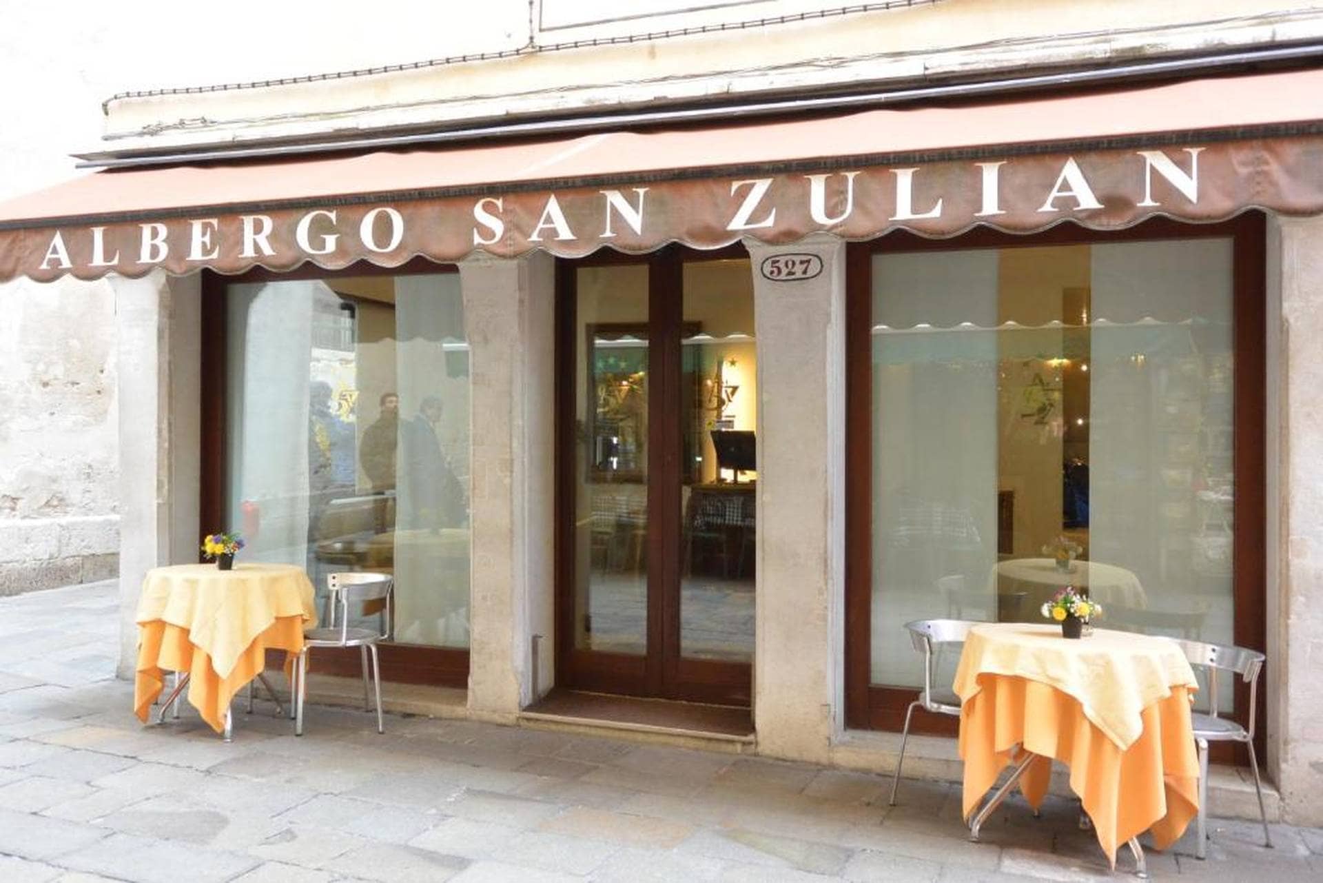 Hotel San Zulian-Ulaz u hotel.jpg