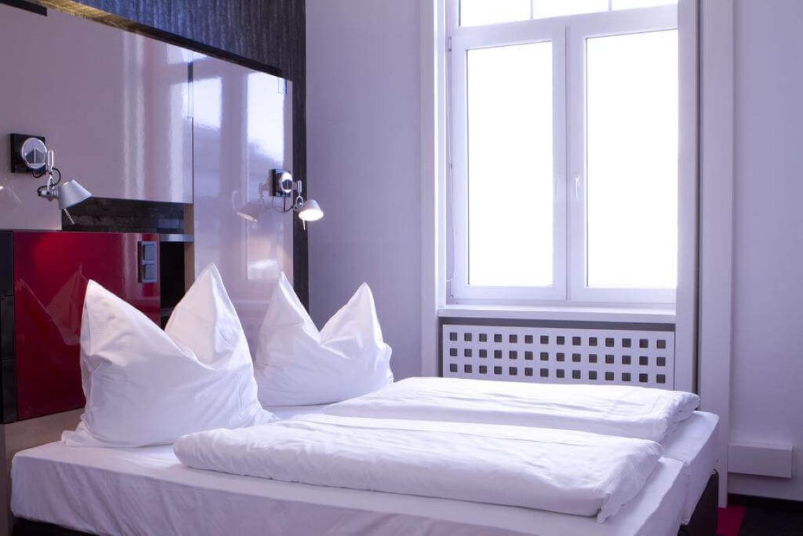 Cristall Hotel-Cpmfort soba.jpg