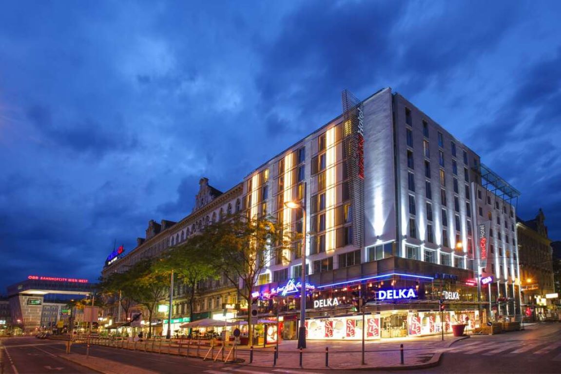 IntercityHotel Wien-Nocni izgled.jpg