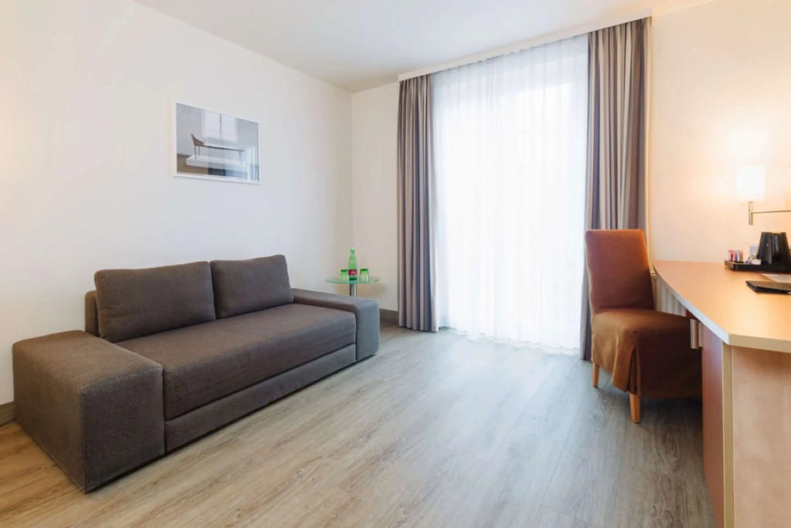 IntercityHotel Wien-Porodicna soba.jpg