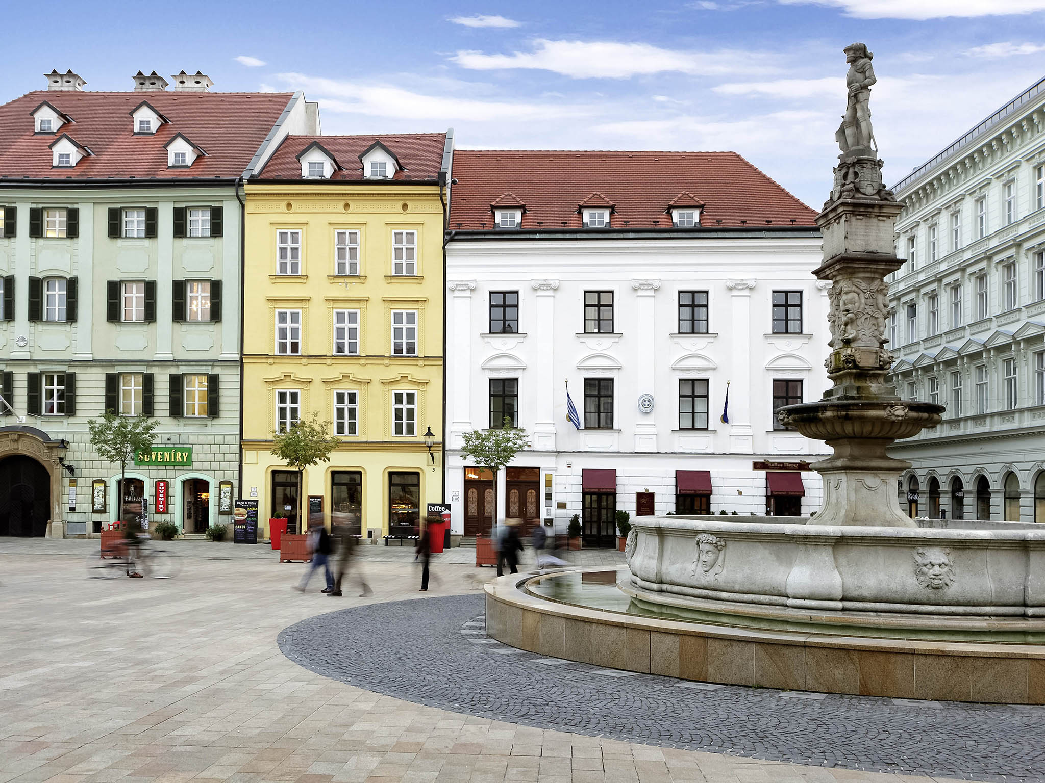 Ibis Bratislava Centrum-Okruzenje hotela.jpg