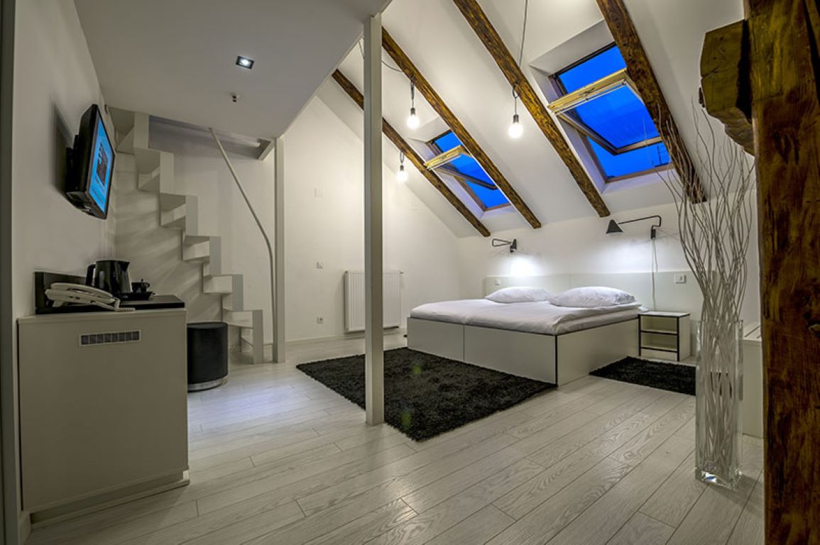 Art Hotel Like-Porodicna soba.jpg