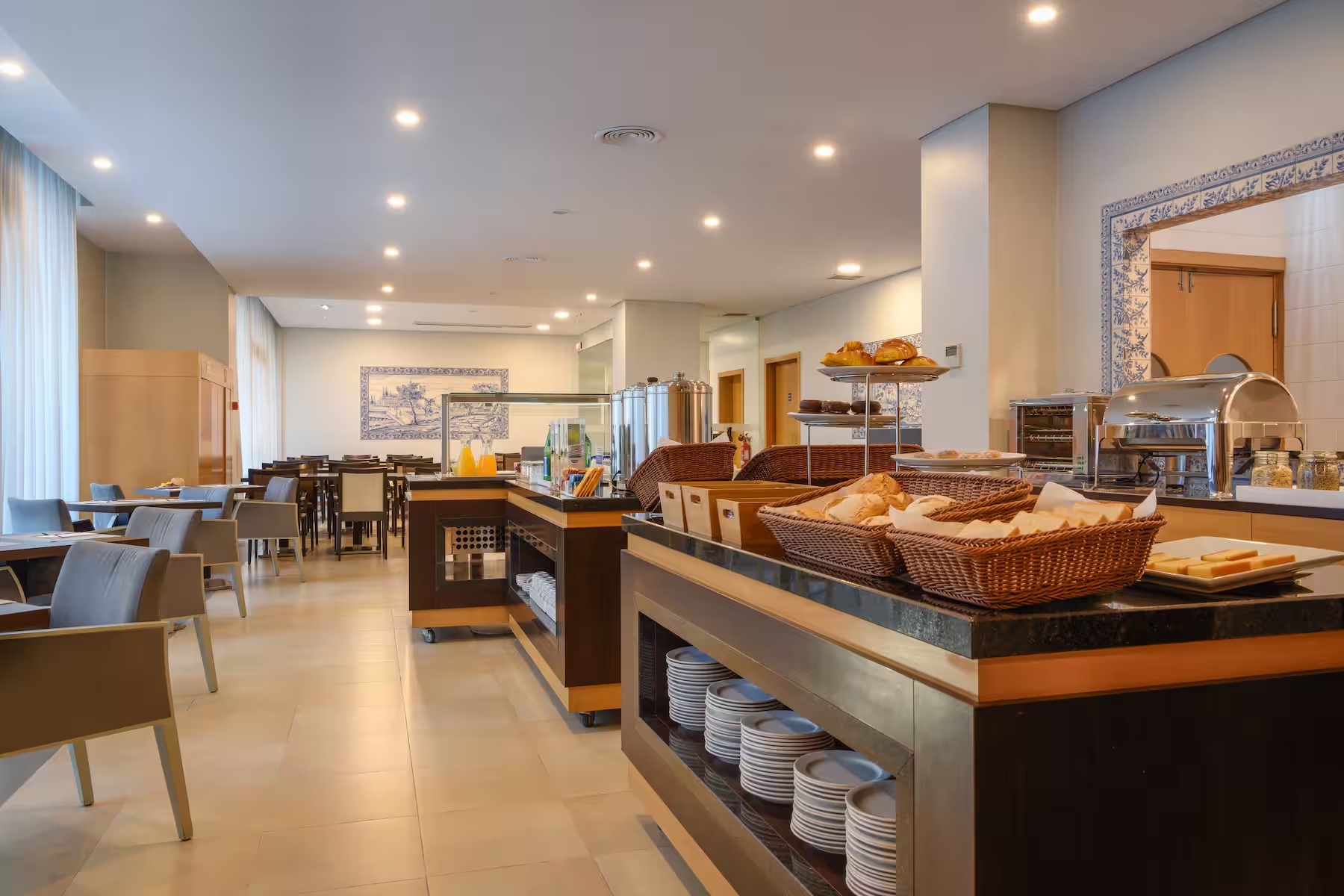 Tryp by Wyndham Porto Centro Hotel-Restoran.jpg