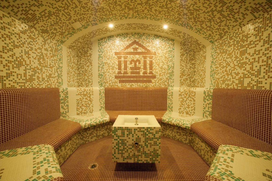 Park Hotel Kyustendil-Parno kupatilo.jpg