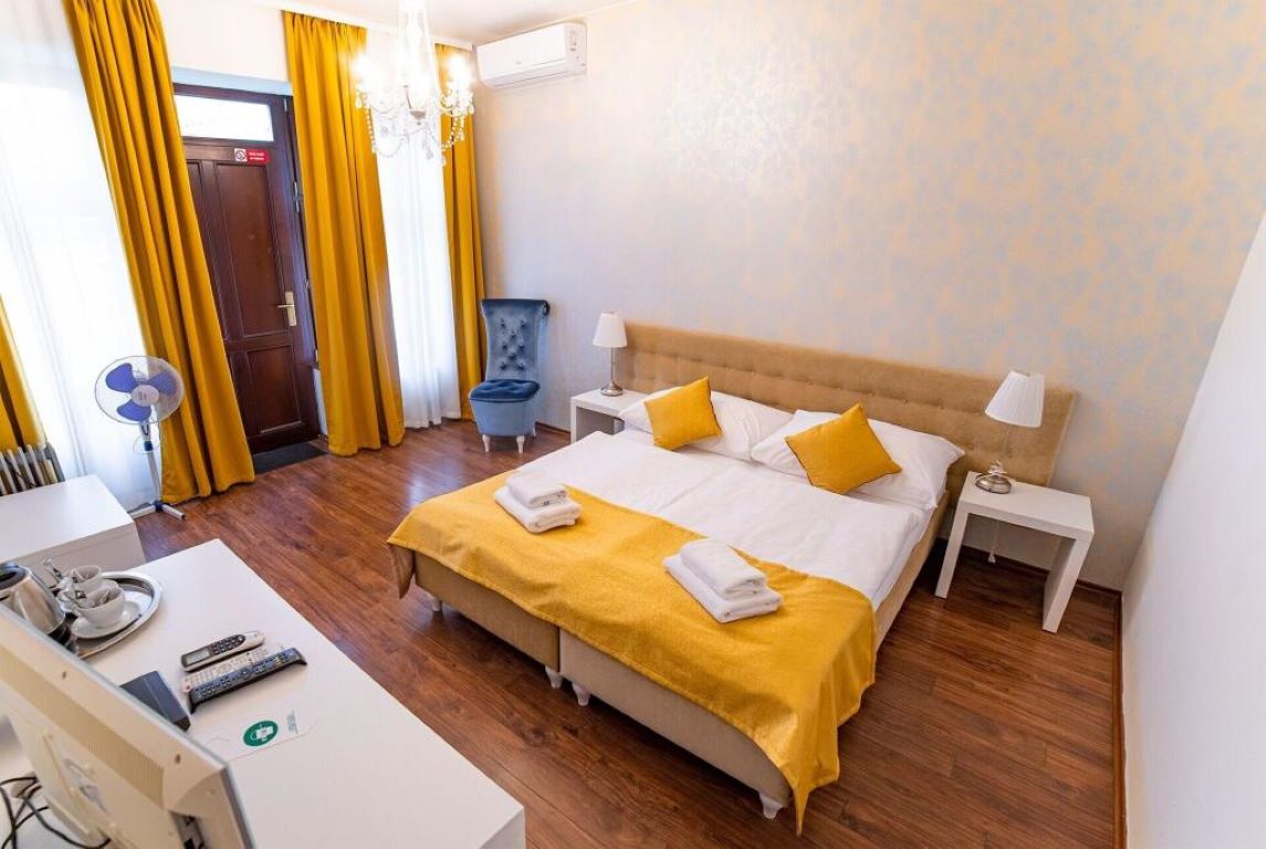 Garni Hotel Virgo-Standardna soba.jpg