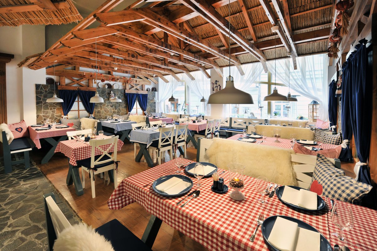 Aplend City Hotel Perugia-Izgled restorana.jpg