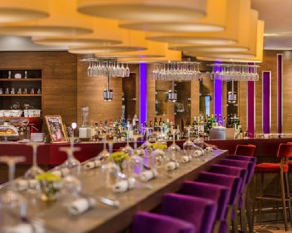 Clarion Congress Hotel Bratislava-Bar.jpg