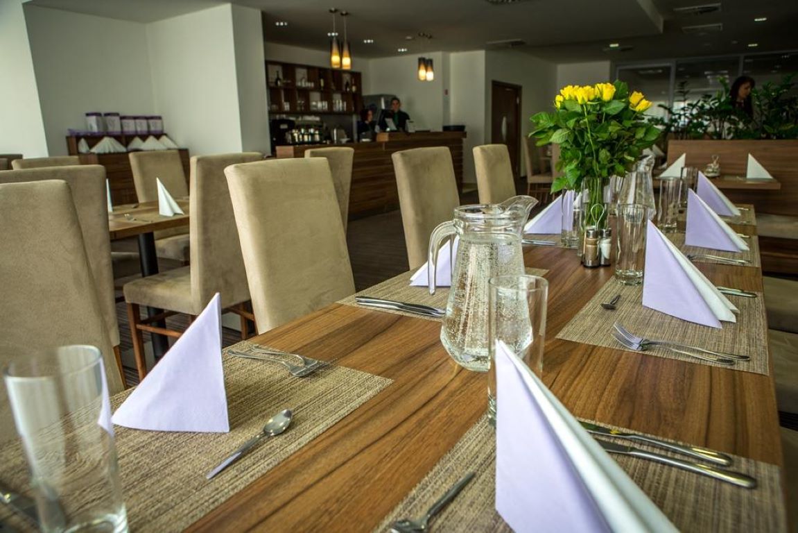 Saffron Hotel-Restoran.jpg