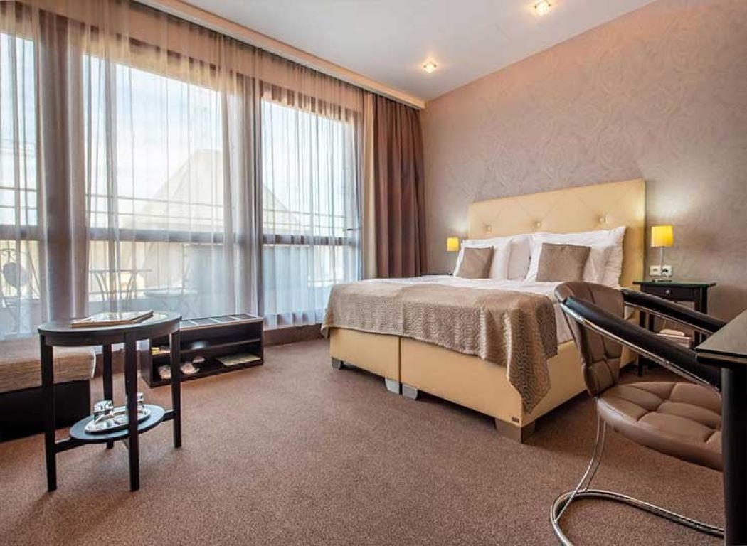 Danubia Gate Hotel-Executive soba balkon.jpg