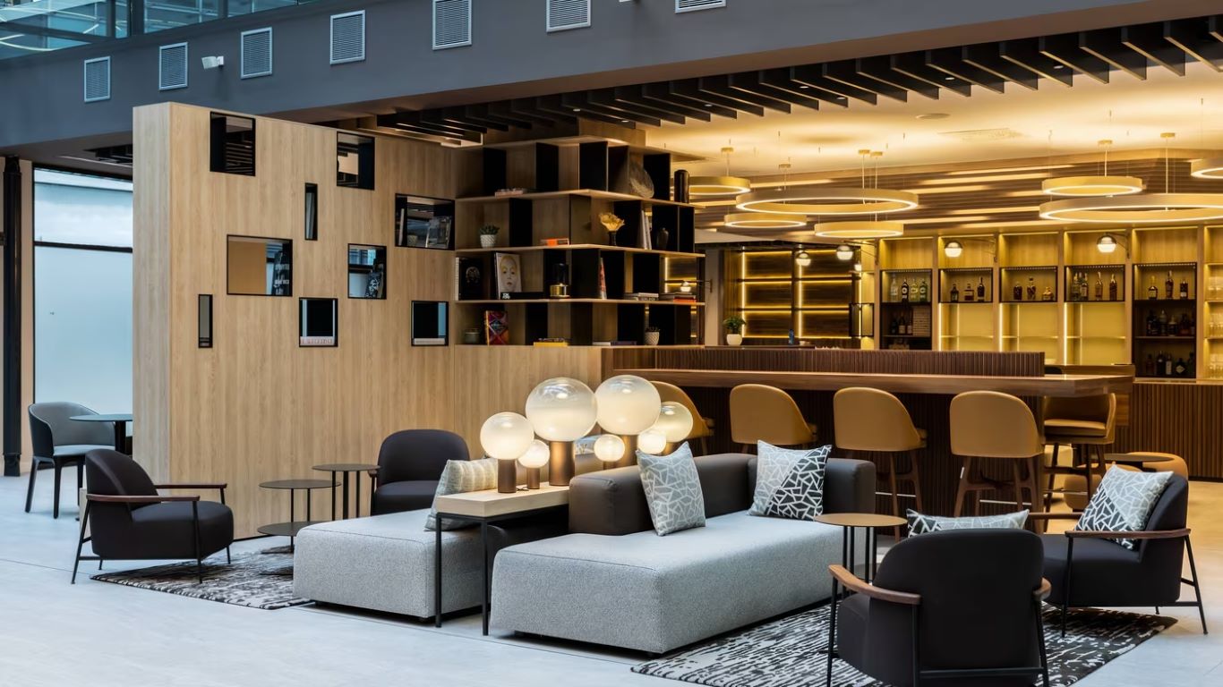 AC Hotel by Marriott Bratislava Old Town-Enterijer hotela.jpg