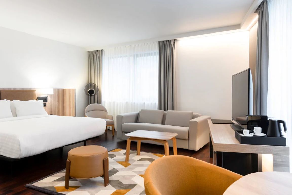 AC Hotel by Marriott Bratislava Old Town-Executive soba.jpg