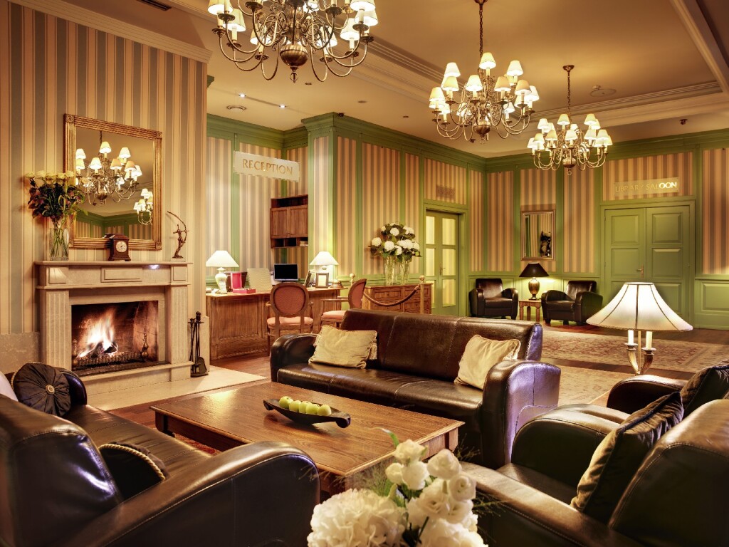 Marrlo's Boutique Hotel-Lobby.jpeg