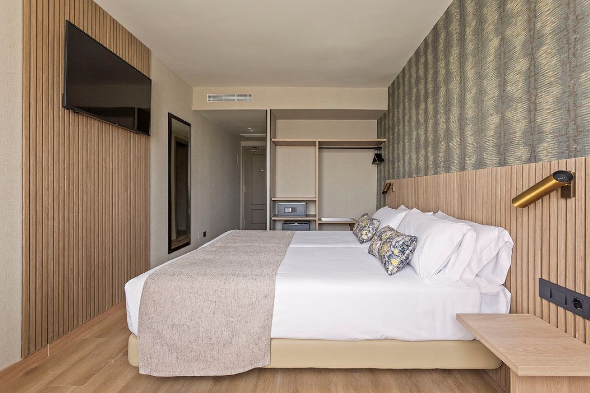 Hotel Acta Piramides-Standardna soba.jpg