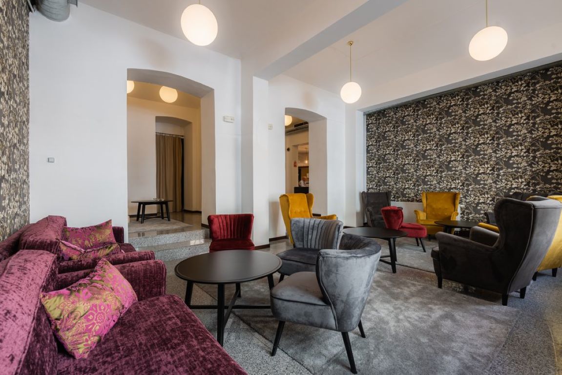 Hotel Victoria-Lobby.jpg