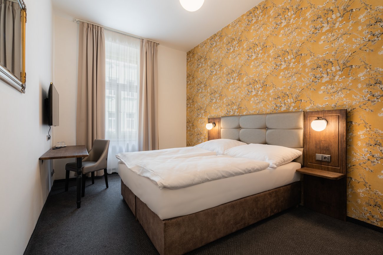Hotel Victoria-Standardna soba.jpg