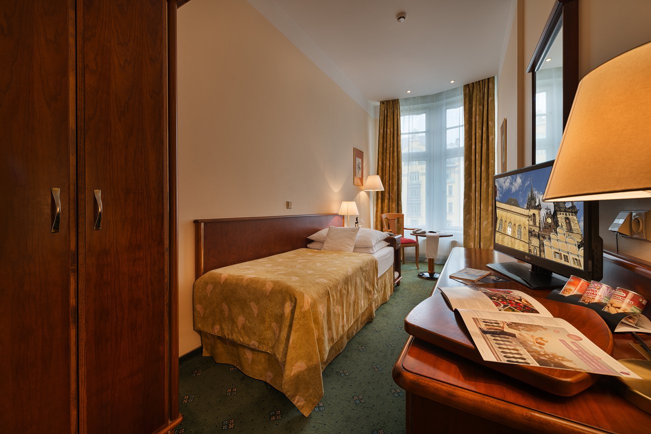EA Hotel Rokoko-Jednokrevetna soba.jpg