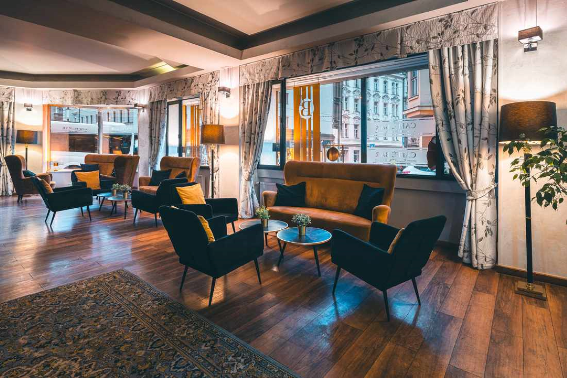 Hotel Belvedere-Lobby.png