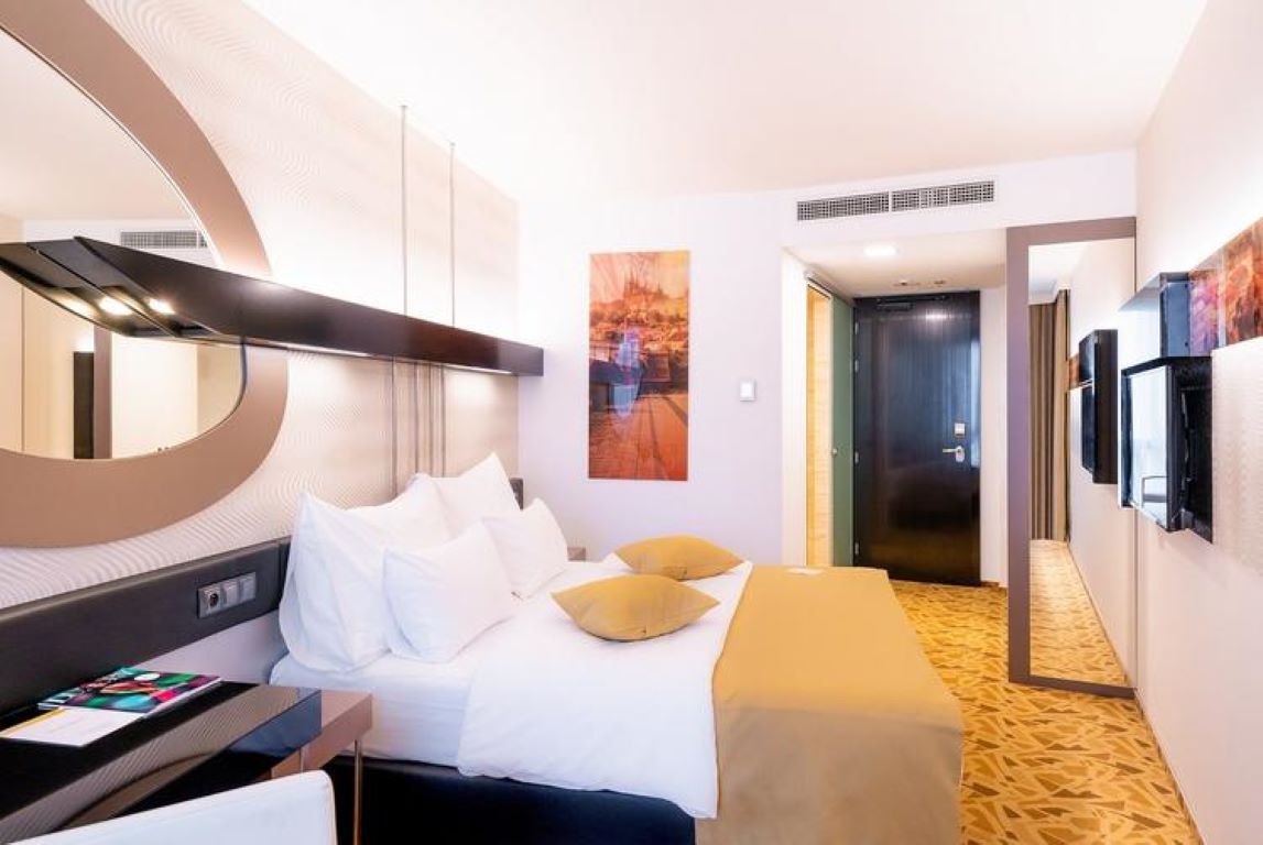 Grandium Hotel Prague-Classic soba sa dodatnim lezajem.jpg