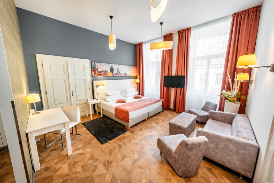 Grandium Hotel Prague-Junior suite.png