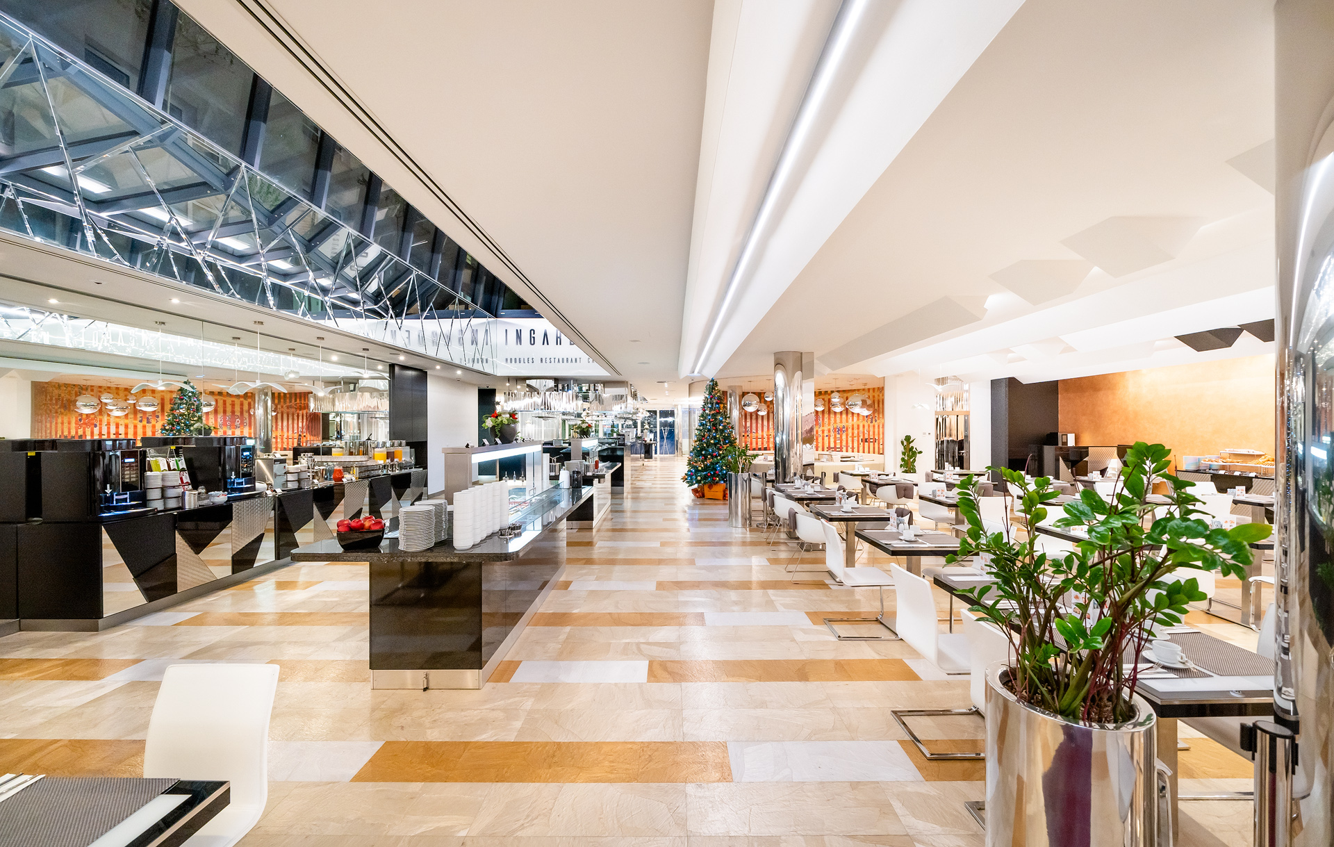 Grandium Hotel Prague-Restoran.jpg