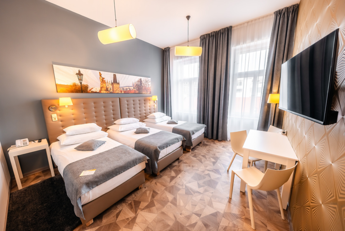 Grandium Hotel Prague-Trokrevetna soba.png