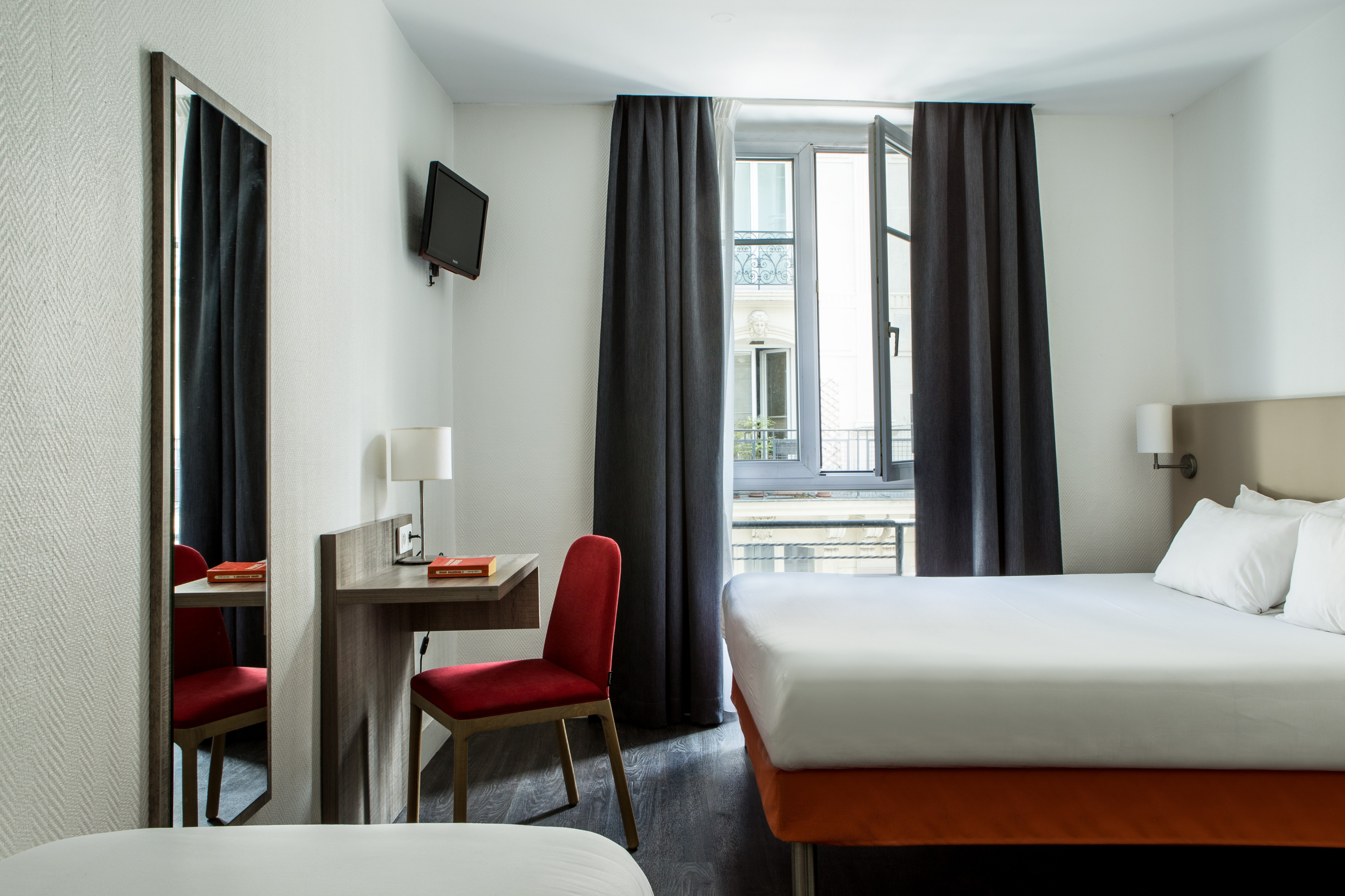 Hotel Beaurepaire-Comfort soba.jpg