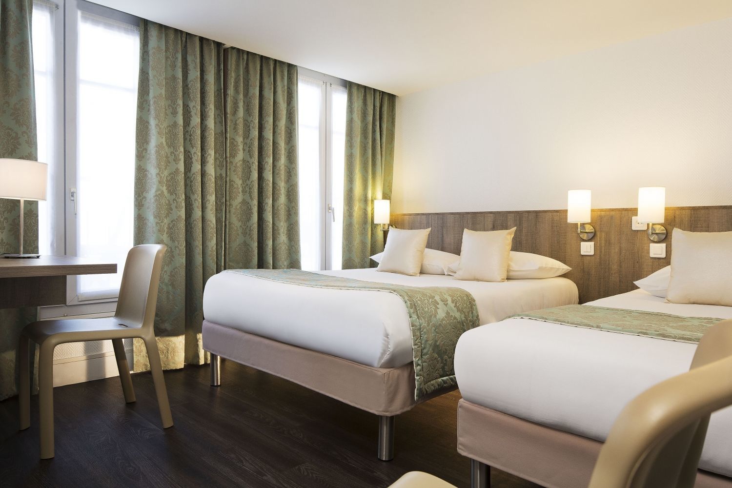 Hotel Beaurepaire-Trokrevetsna soba.jpg