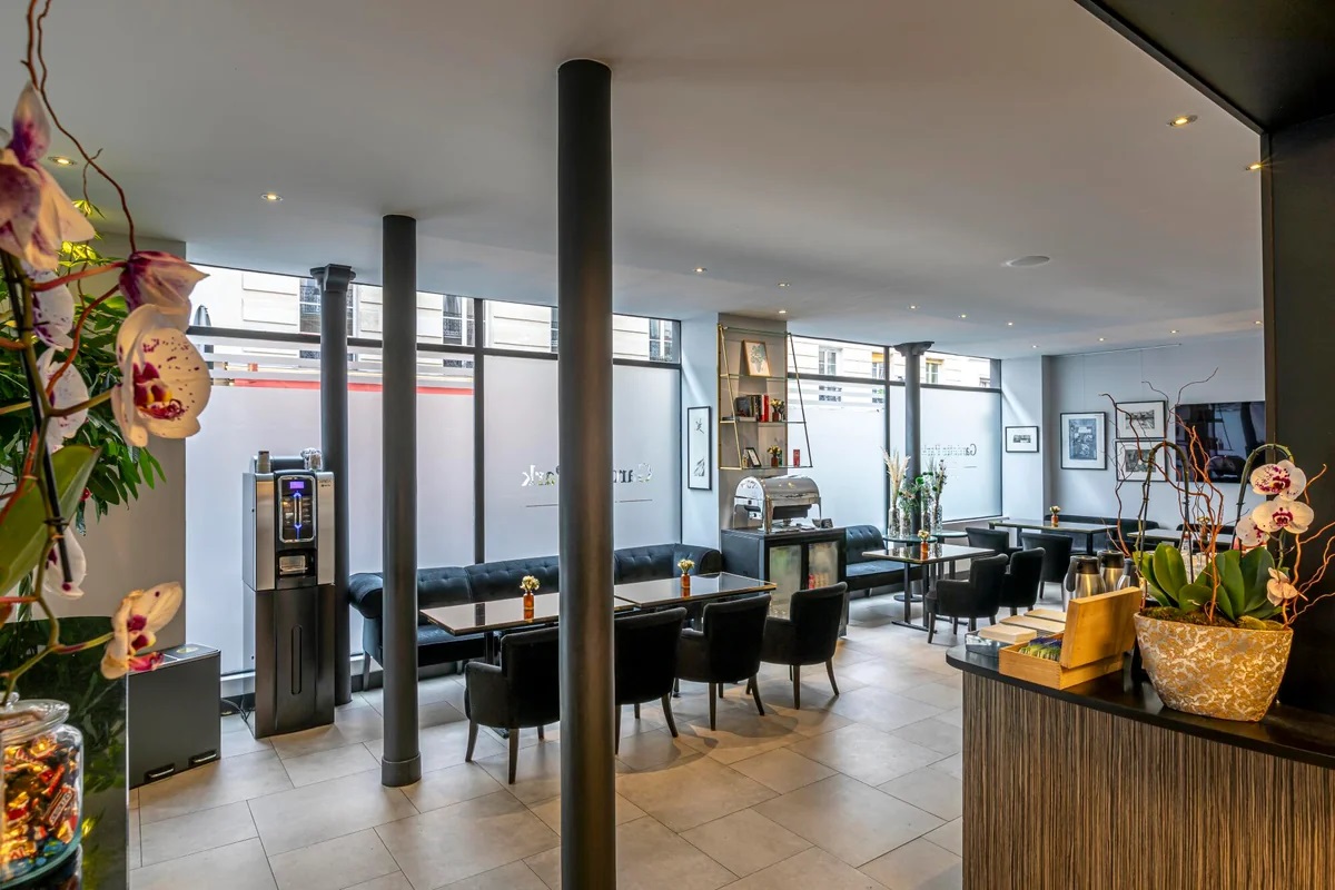 Gardette Park Hotel-Kafe bar.jpg