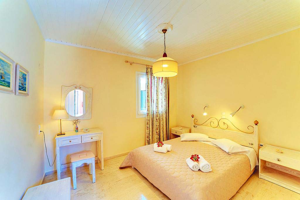 Hotel Alkyon apartments _ villas Kirki _ Kalypso studio and apartment 3.jpg