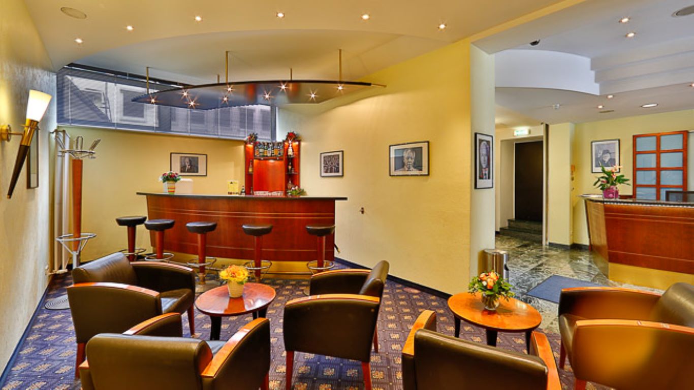 Hotel Prasident-Recepcija.jpg