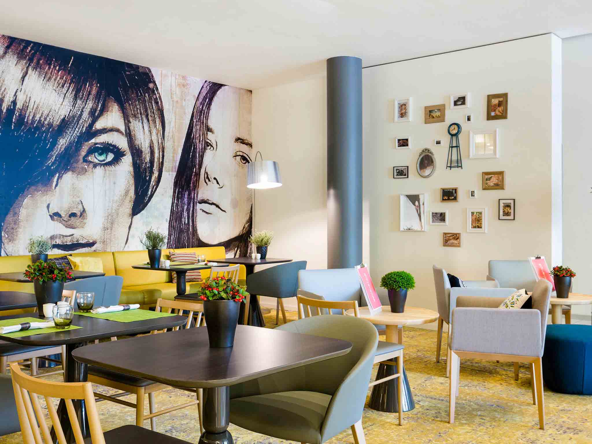 Novotel Muenchen City-Restoran.jpg