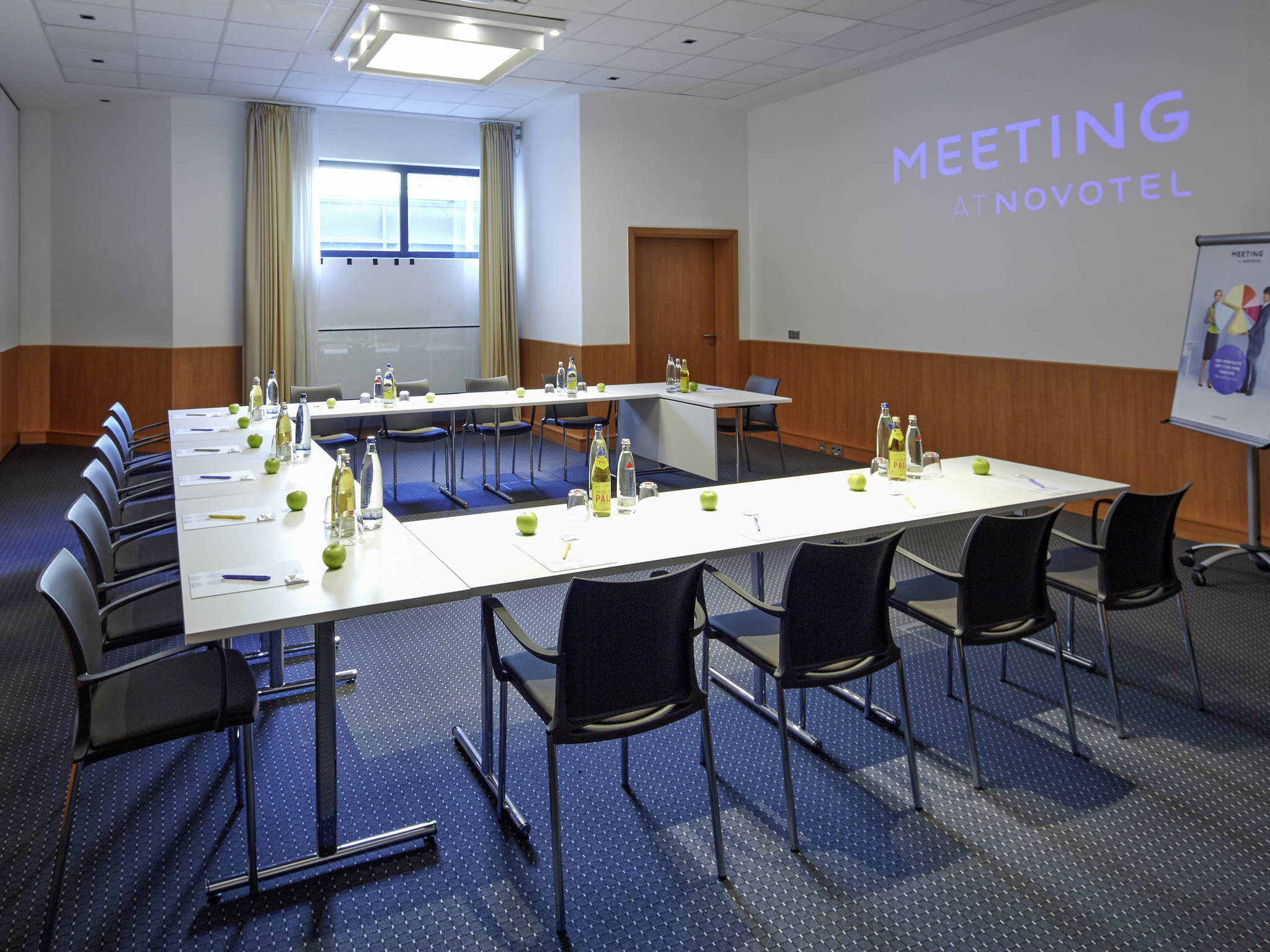 Novotel Muenchen City-Sala za sastanke.jpg